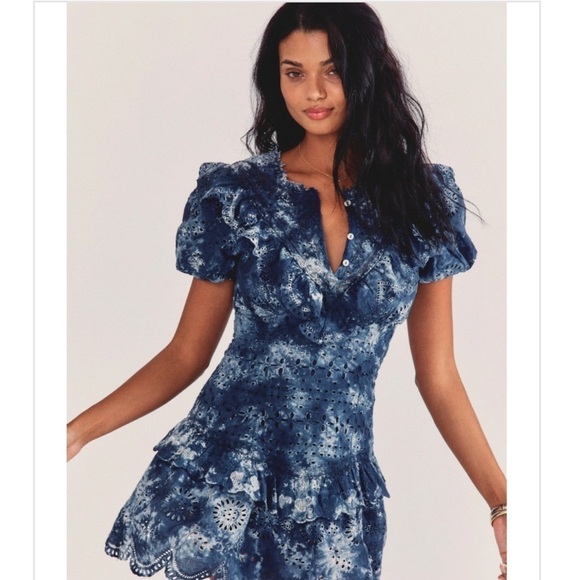 Love Shack Fancy
Fritzi Dress 00 - Picture 1 of 8